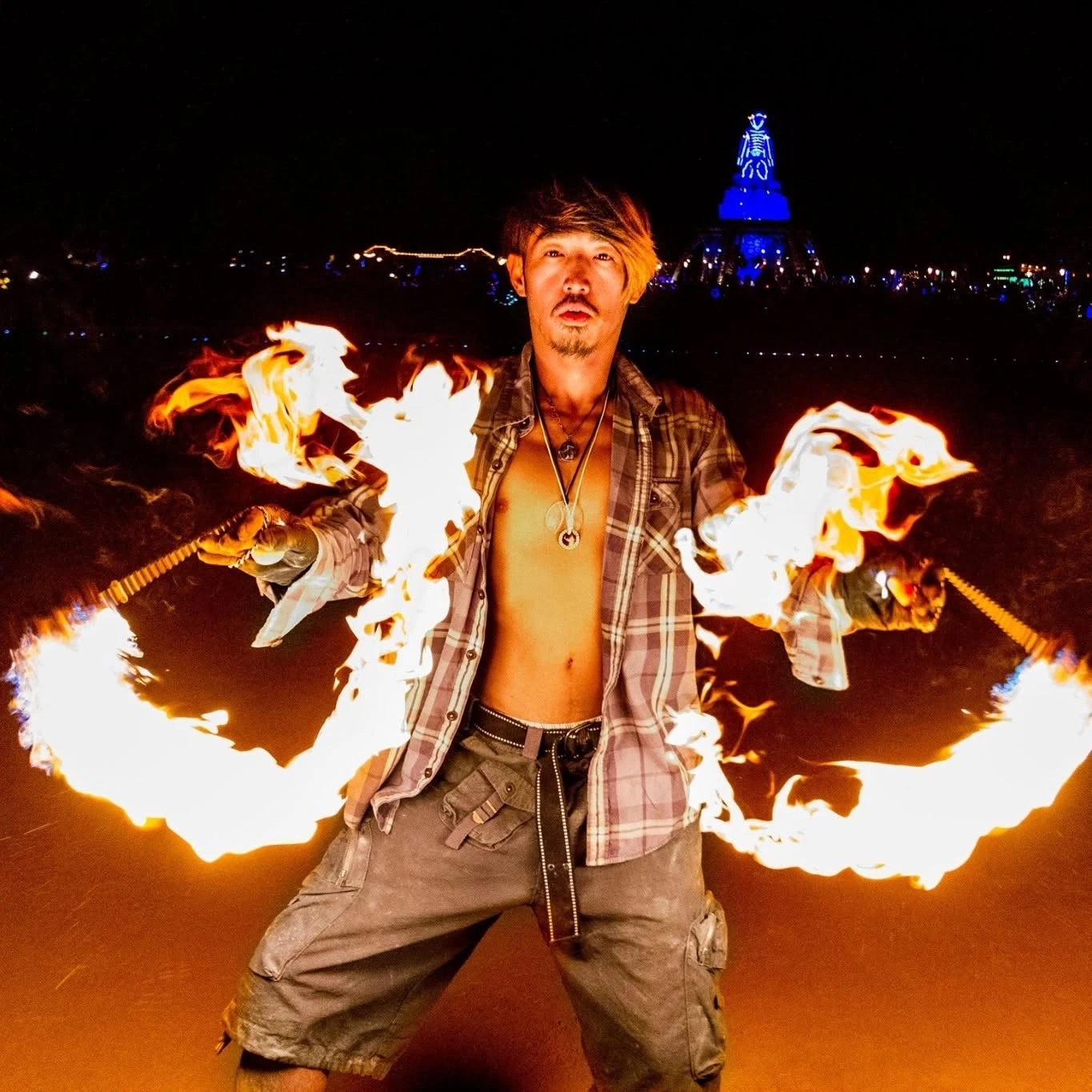 Aki spinning fire